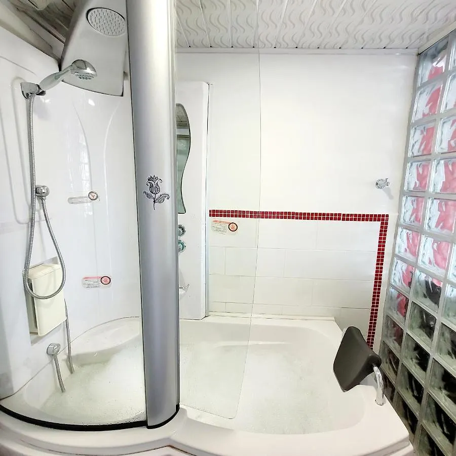Apartament Cerca Al Barrio Laureles Medellín
